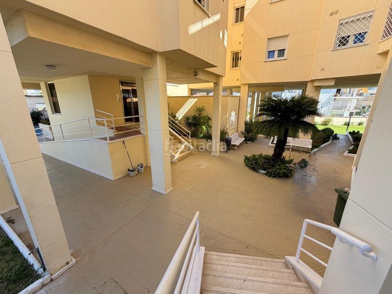 Foto 1dd66d1c-f1b6-4a94-91d0-d50bf93048c3. Apartament amb aparcament piscina a La Carihuela - Los Nidos Torremolinos