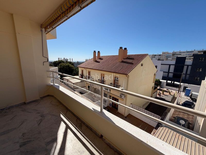 Foto 243f7c34-174b-4e97-b6d7-0d00e85949c9. Apartament amb aparcament piscina a La Carihuela - Los Nidos Torremolinos