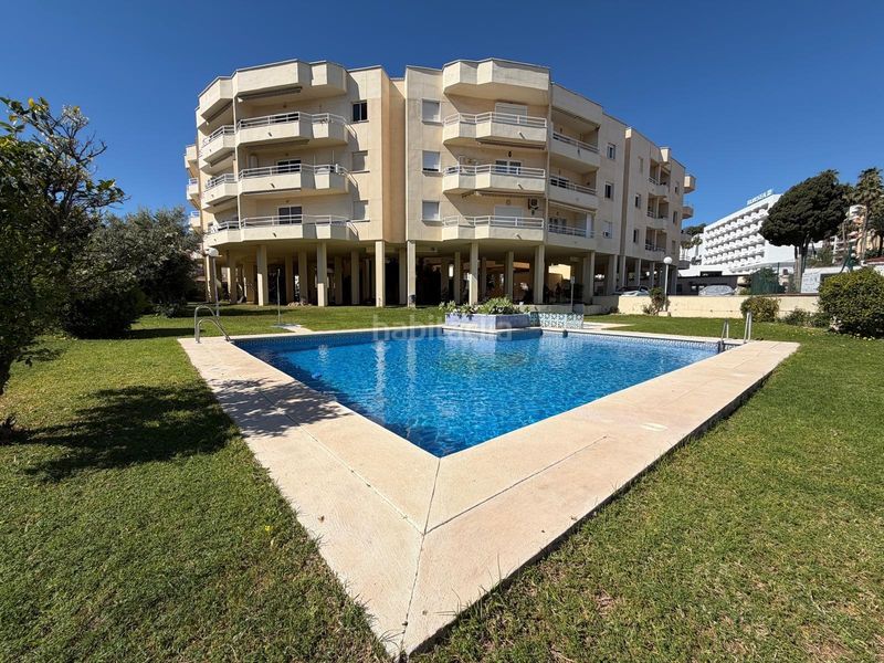 Foto 49b11bc4-4e45-45a3-92c9-7496fb019d75. Apartament amb aparcament piscina a La Carihuela - Los Nidos Torremolinos