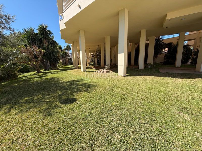 Foto eebc9eaa-0836-484f-8dd8-507115bc8da7. Apartament amb aparcament piscina a La Carihuela - Los Nidos Torremolinos