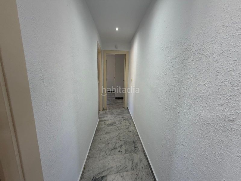 Foto f53a7111-aab6-44a2-82ca-e8755a4e61dc. Apartament amb aparcament piscina a La Carihuela - Los Nidos Torremolinos