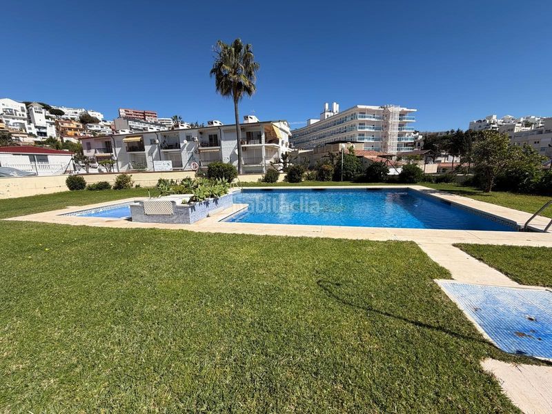Foto fb752916-070a-4290-862c-9eb799971c48. Apartament amb aparcament piscina a La Carihuela - Los Nidos Torremolinos