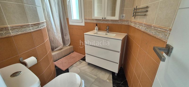 Foto eafa99da-d283-4609-99d1-92b6b13fcae0. Xalet amb aparcament a Puerto Marina Benalmádena