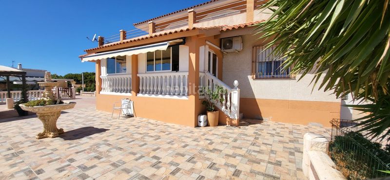 Foto 2275b79d-528c-4233-9d8d-fcbd888025fd. Casa amb piscina a Cotomar Rincón de la Victoria