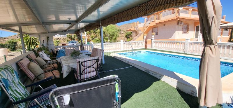 Foto be2814b1-c5d4-4ddd-902f-297251944aa0. Casa amb piscina a Cotomar Rincón de la Victoria