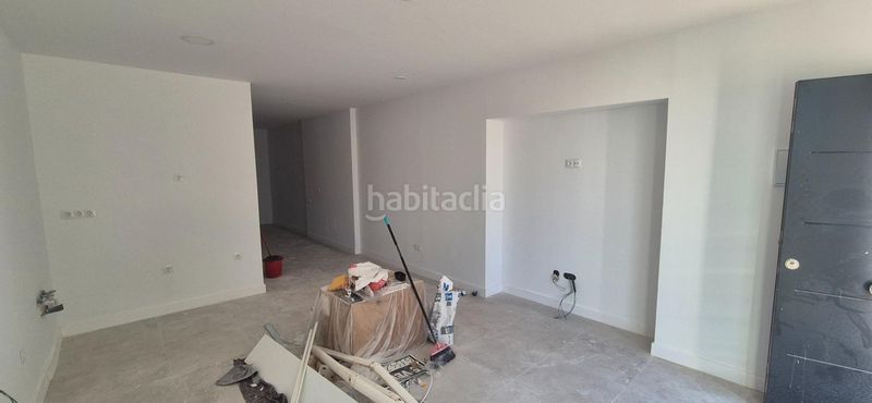 Foto 5da2bcd7-b43d-46ca-82d8-7fec99b67092. Apartament a El Bajondillo Torremolinos