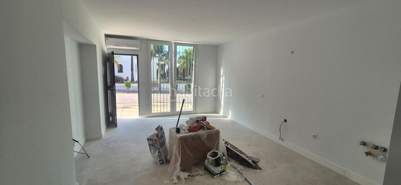 Foto 6f384716-8241-47ad-ba64-65b7f89d95f8. Apartament a El Bajondillo Torremolinos