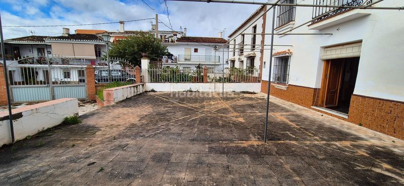 Foto 90370ffa-1baf-4658-9df8-97a5d464f141. Casa amb aparcament a Alcaucín