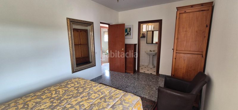 Foto a592fc29-5c28-4c4b-8851-cf77cd22f94d. Casa amb aparcament a Alcaucín