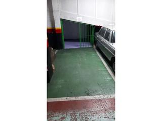 Aparcament cotxe  Rosalía de castro. Plaza de garaje con trastero amplia
