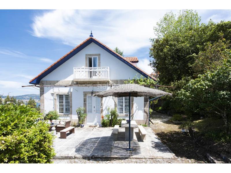 Foto 0c57470f-5691-40f5-ba9c-ff0108d2c260. Alquiler casa palacio del sxix reformado en Redondela