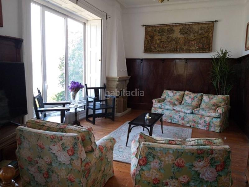 Foto 0d246cd7-c9ab-4a72-8b7f-b2bfbf3f963f. Alquiler casa palacio del sxix reformado en Redondela