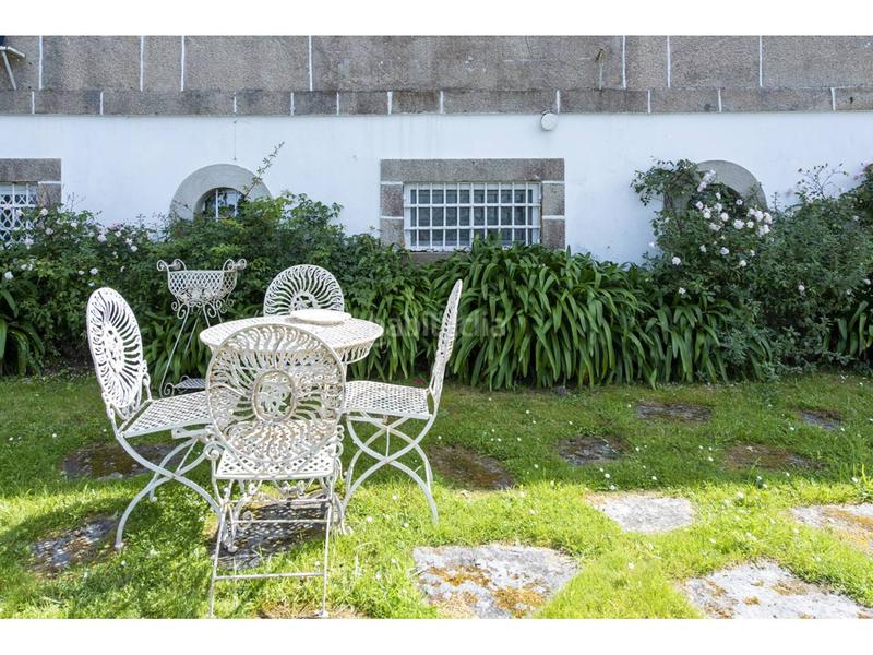 Foto 2580356a-0dbe-41ca-8ed4-17baf047c3d3. Alquiler casa palacio del sxix reformado en Redondela