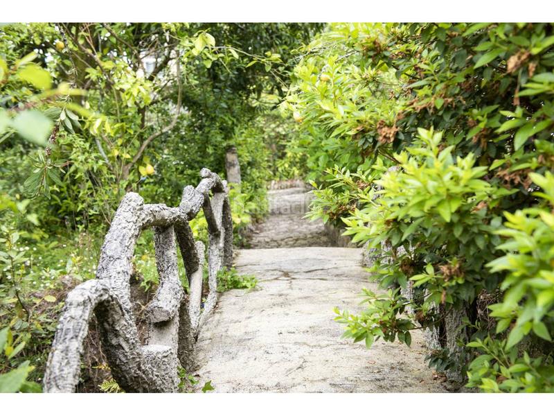 Foto 34b5fd9a-1878-4a32-bf4e-1938f02ca1f4. Alquiler casa palacio del sxix reformado en Redondela