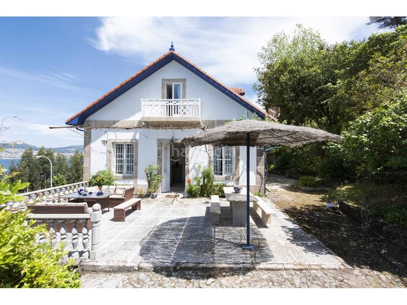 Foto 3beb7751-e73c-4ad3-9682-148ba339cac8. Alquiler casa palacio del sxix reformado en Redondela