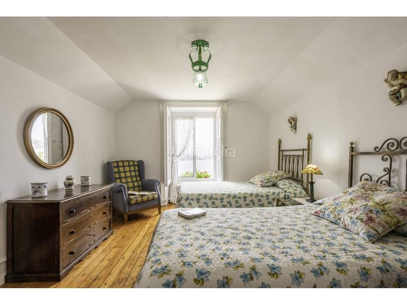 Foto 59d9471a-1055-4a7d-bb1f-6d46a59e1deb. Alquiler casa palacio del sxix reformado en Redondela