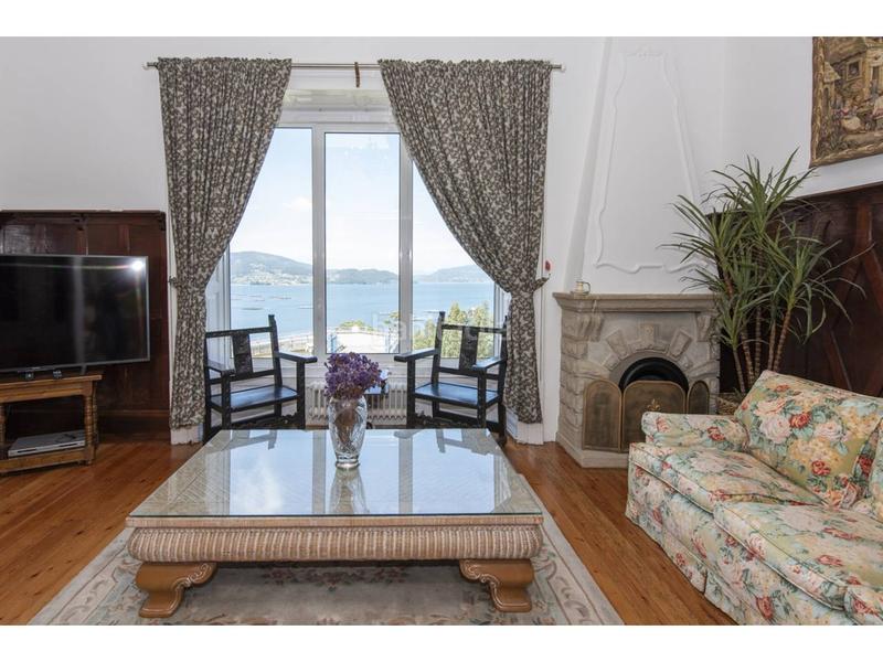 Foto 5f1ad727-aafa-46d6-87f2-f64a3db2895e. Alquiler casa palacio del sxix reformado en Redondela