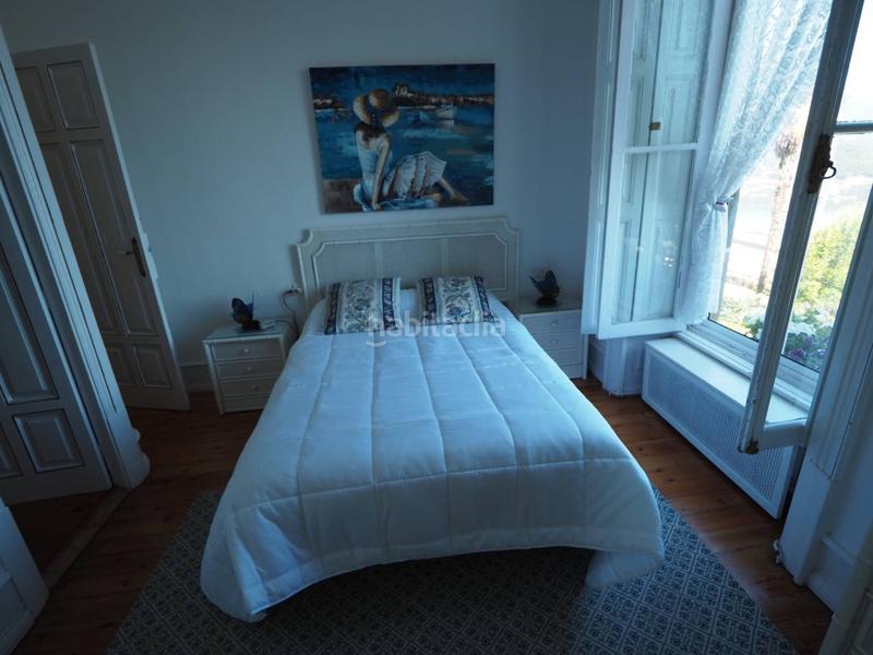 Foto 7a4d1d0f-a751-42c5-9cd8-177c5898df7b. Alquiler casa palacio del sxix reformado en Redondela