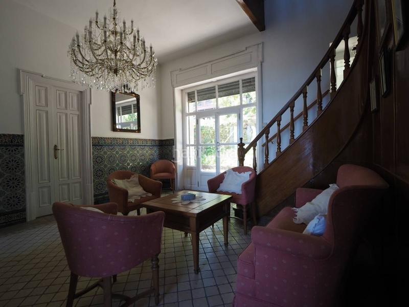 Foto 819da6b0-bb7c-44fd-b880-2c164615cf77. Alquiler casa palacio del sxix reformado en Redondela