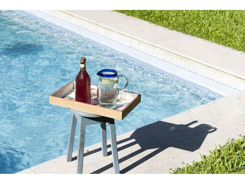 Foto adc580bd-3638-453d-b767-d21bd95c63ae. Alquiler casa palacio del sxix reformado en Redondela