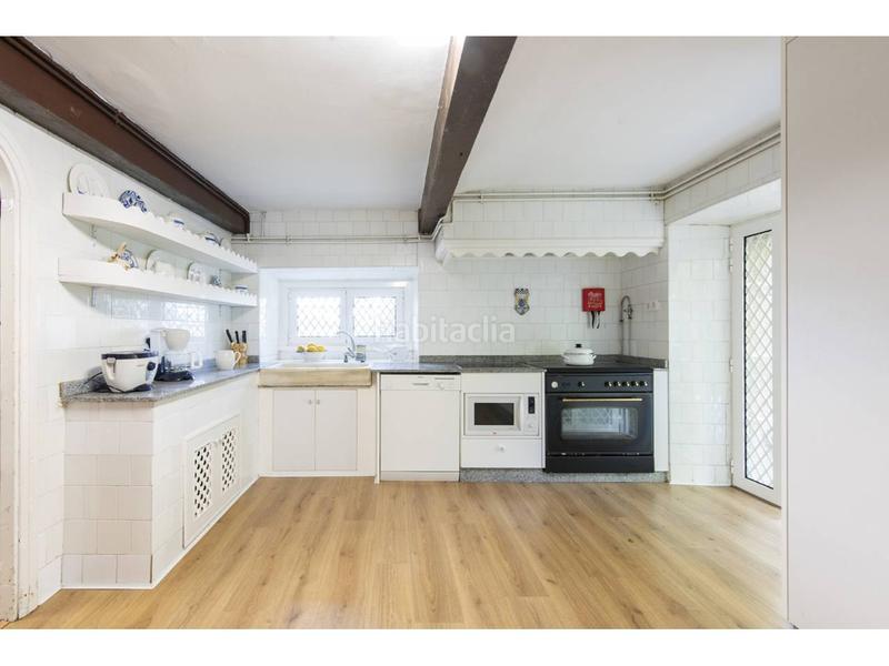 Foto e6b8ca12-1857-42f0-863e-84d1d6557750. Alquiler casa palacio del sxix reformado en Redondela