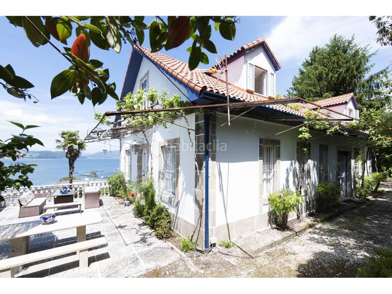 Foto eeae2e3c-8780-4984-87a4-217b9bb47d90. Alquiler casa palacio del sxix reformado en Redondela