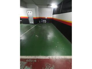 Lloguer Aparcament cotxe a O Milladoiro. Plaza de garaje grande que cabe un coche y una moto