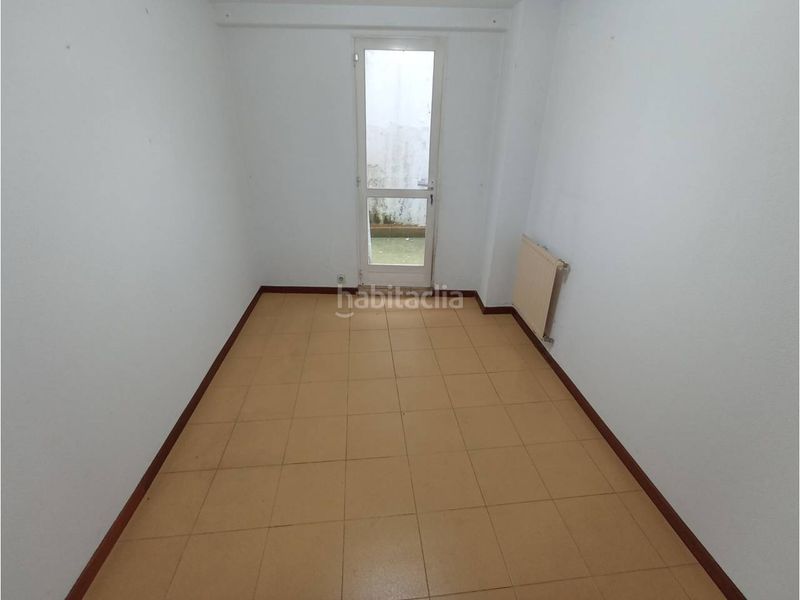 Foto 4539cc89-7876-4bb1-83e9-58b524f01a89. Local comercial a Ensanche Coruña (A)