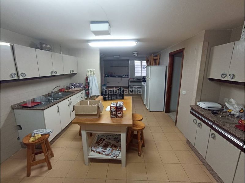 Foto 6c3a707e-372b-4363-acdc-97b2d565a3df. Local comercial a Ensanche Coruña (A)