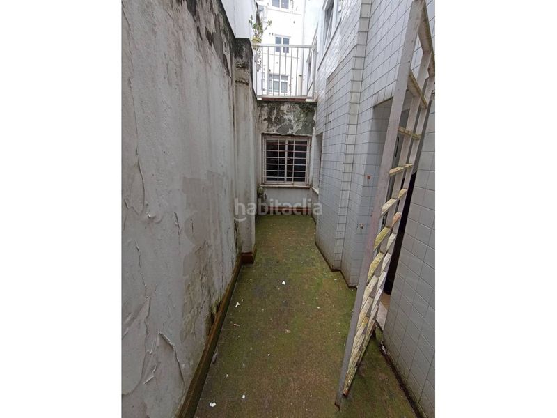 Foto b2612f88-1509-4f20-ae2c-11a1186cb926. Local comercial a Ensanche Coruña (A)