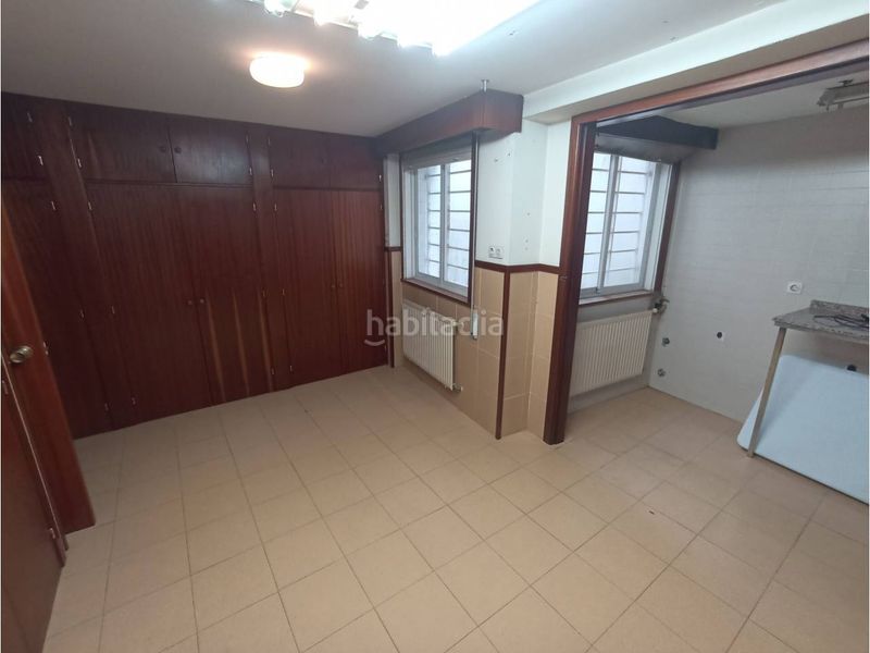 Foto c357a795-5d0b-4594-b460-1dde69f0cd1e. Local comercial a Ensanche Coruña (A)