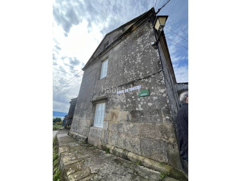 Foto 01905bd6-88f0-46cf-afde-fb5ed0bfde90. Casa amb aparcament a Muros