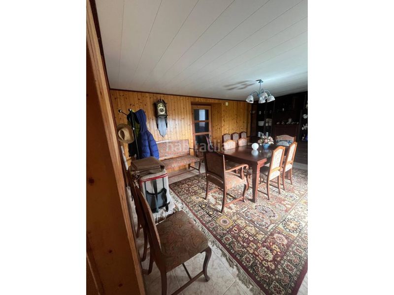 Foto 4a30722b-13f1-4360-aff2-96edcaae133c. Casa amb aparcament a Muros