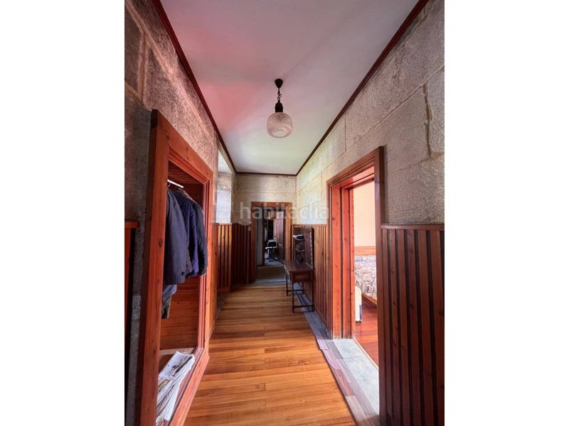 Foto b20b393c-d9d8-4b38-a088-a14411de0ca6. Casa amb aparcament a Muros