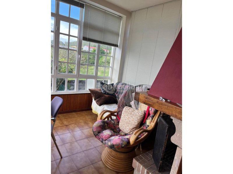 Foto ca2de8d0-a638-4646-8100-1f0436f436ec. Casa amb aparcament a Muros