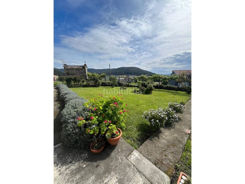 Foto de01626b-1ef9-4864-accf-939892e04ef5. Casa amb aparcament a Muros