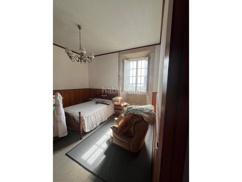 Foto fb2936e2-cac0-44bb-b767-d18ceea2def5. Casa amb aparcament a Muros