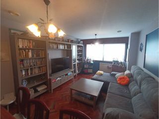 Appartement à Carral. Piso con dos terrazas en el centro de carral