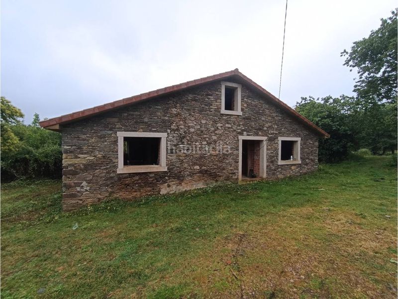 Foto 1378dc50-d545-40a5-b2e0-5cdab909d669. Casa amb aparcament a Abegondo