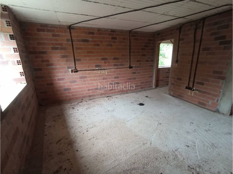 Foto 71920497-0a25-4961-a7a7-628338dfa74b. Casa amb aparcament a Abegondo