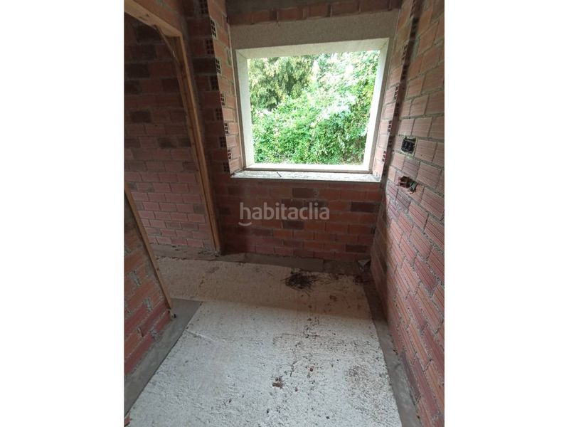 Foto 7a94ee7b-bde6-41b1-a637-313b103e3342. Casa amb aparcament a Abegondo