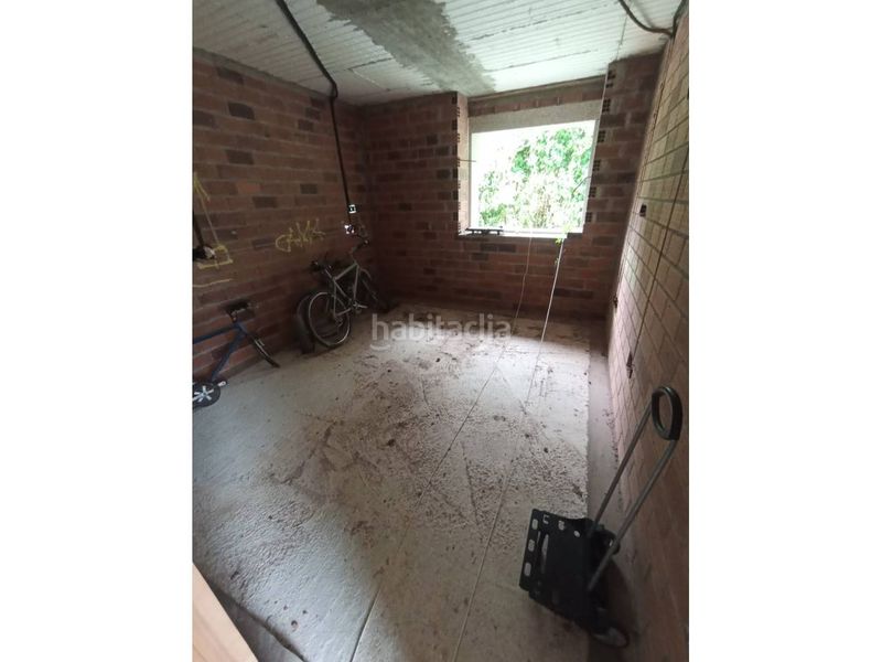 Foto a2806135-19fb-4046-bc4c-272cf14f049c. Casa amb aparcament a Abegondo