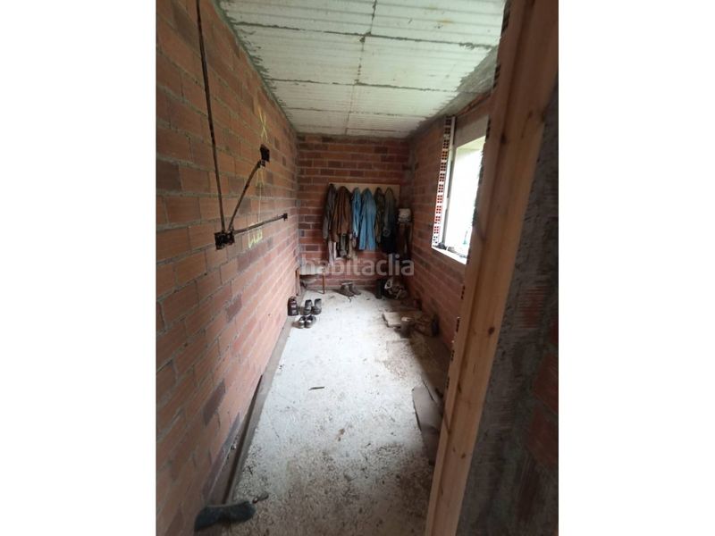 Foto cdf3eb82-c5cf-4bd1-9e94-55f179215f67. Casa amb aparcament a Abegondo