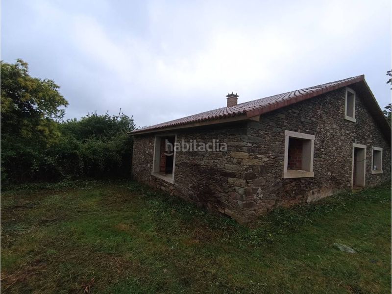 Foto fa550140-2457-43aa-ad1f-04c16f2a2c09. Casa amb aparcament a Abegondo