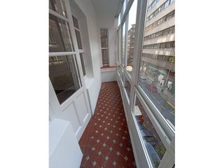 Rent Flat  Calle c/ doctor tejeiro. Piso recien reformado en el corazón de la ciudad