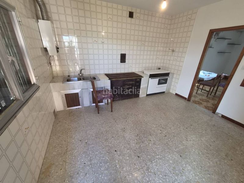 Foto 4016b685-a3d2-44b8-ab9d-050e04fddd13. Masia amb aparcament a Rois