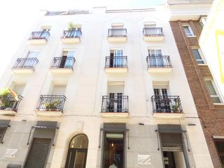 Location Appartement  Madrid - calle gabriel lobo. El viso  3 dormitorios 1 baño. ascensor. amueblado a patio manza