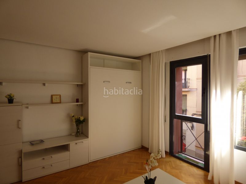 Foto 9d6ea57f-43f3-4c0f-a0c5-2bb713581a0d. Rent flat with heating in Embajadores-Lavapiés Madrid