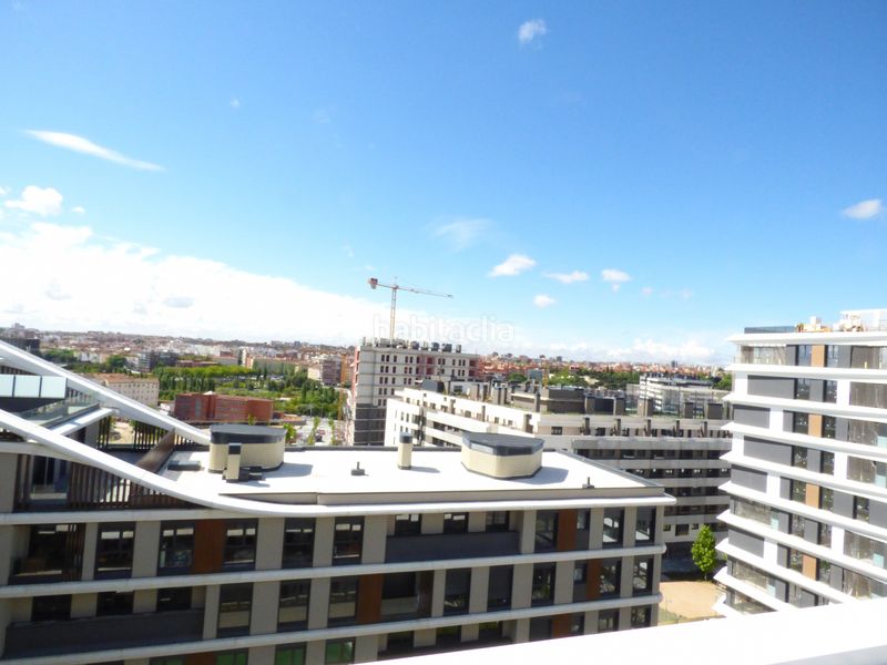 Foto f5b9c98e-5aec-4eeb-9793-94e2bce4de59. Lloguer pis amb calefacció piscina a Imperial Madrid