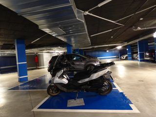 Car parking  Madrid - calle casimiro mahou bierhans. Garaje para moto venta  arganzuela imperial madrid río  mahou  m